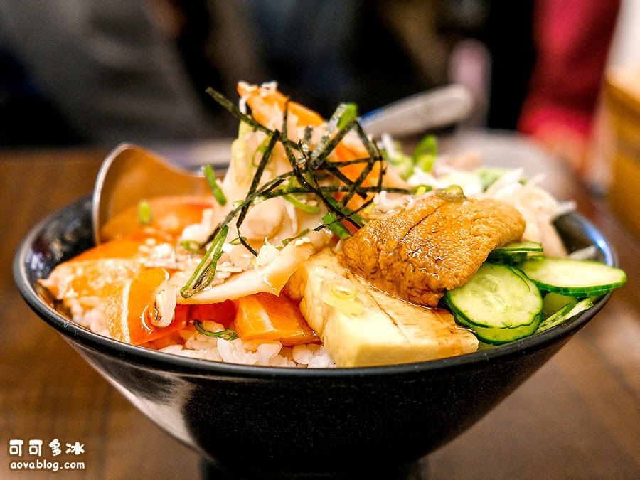 阿義漁舖海膽生魚丼