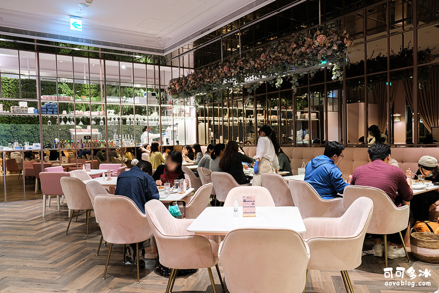 petit doux 微兜京站店用餐環境