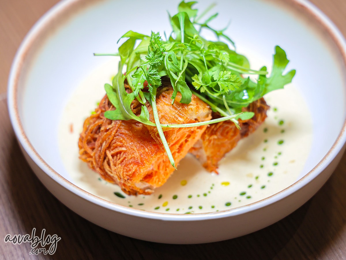 MRT Bistro餐酒館香酥鮭魚佐樹子奶油醬