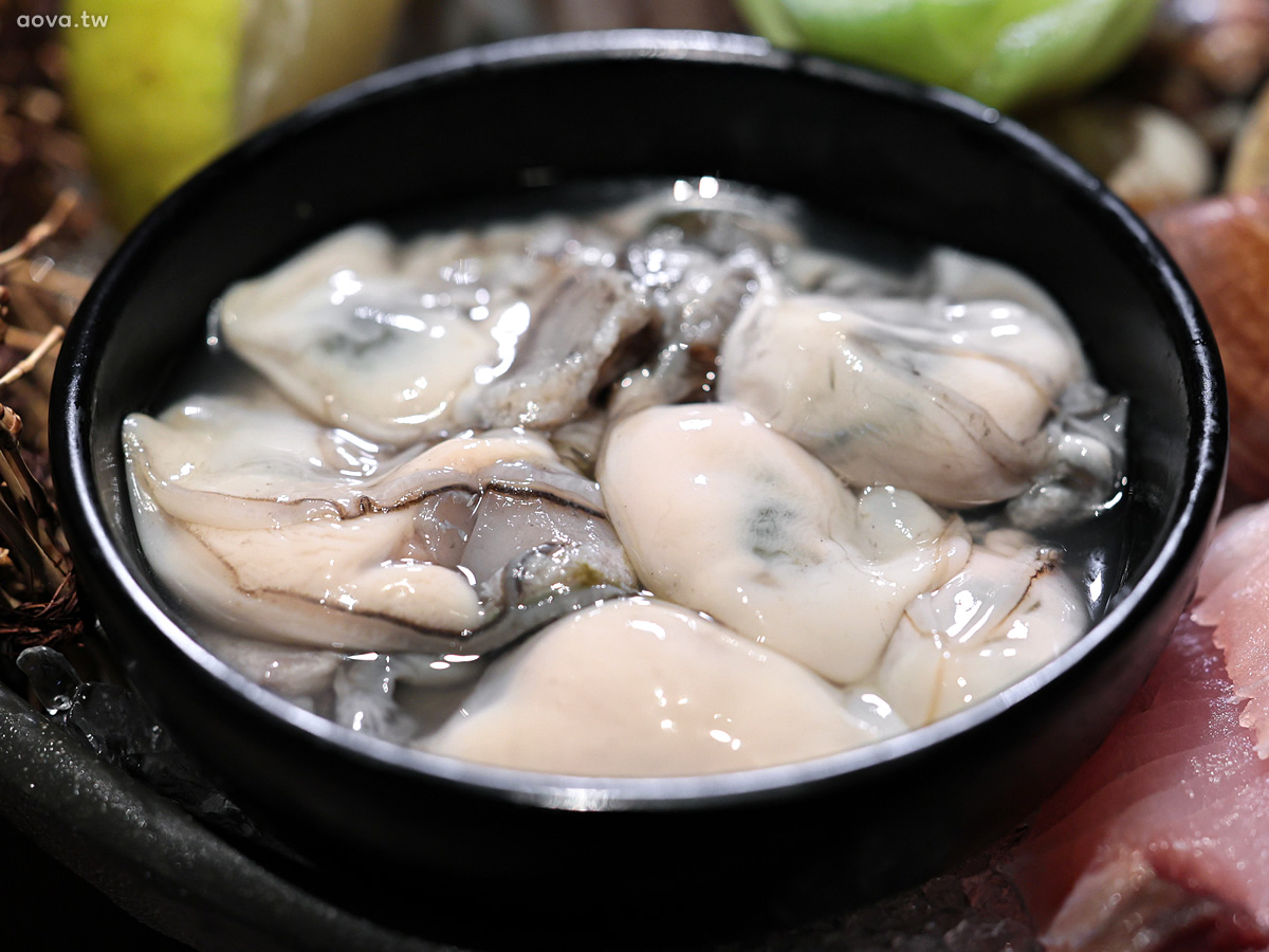 台北信義區火鍋【鼎楓寶島火鍋】ATT店主打爆香湯頭,多種食材自助吃到飽 - 第19張圖