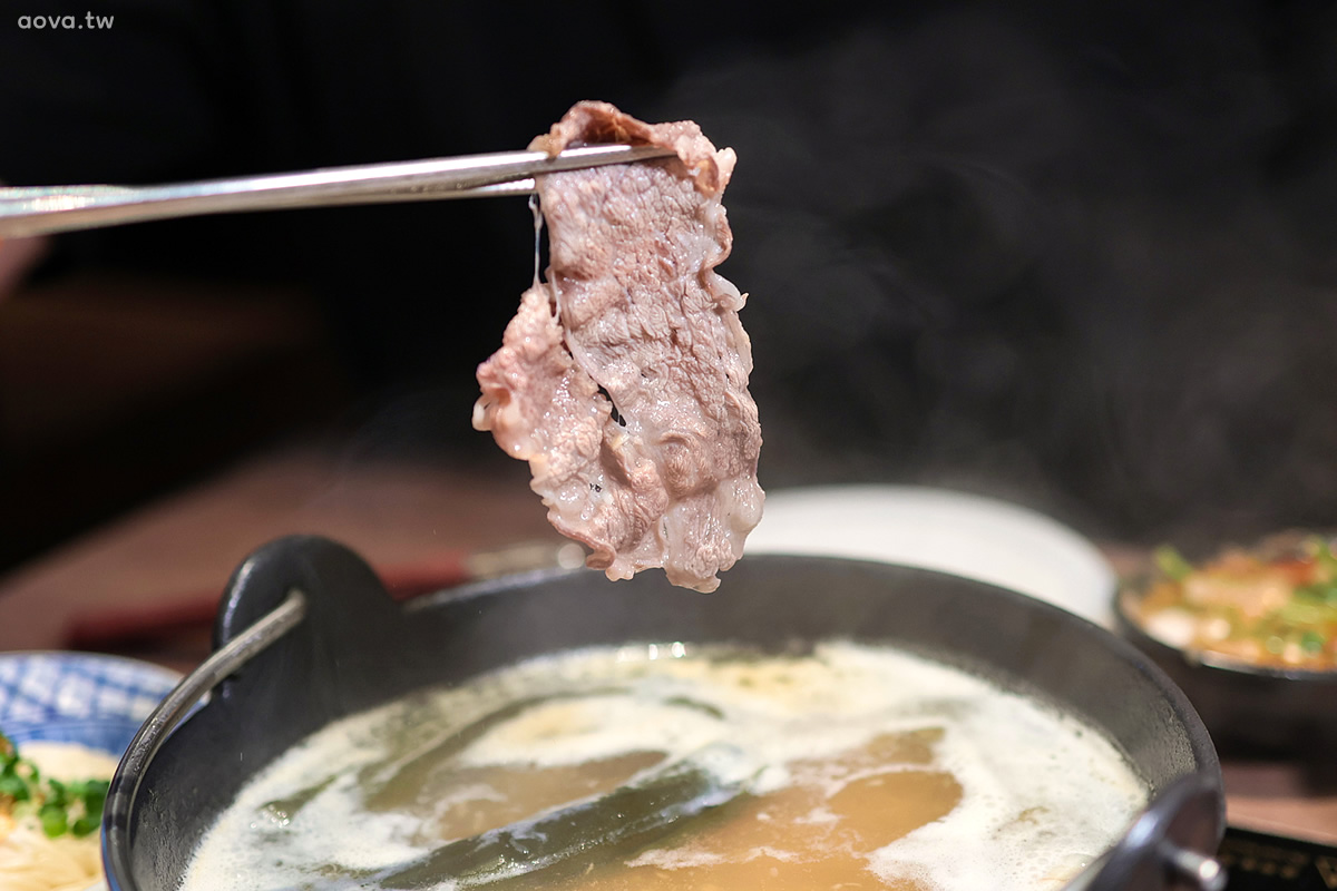 台北信義區火鍋【鼎楓寶島火鍋】ATT店主打爆香湯頭,多種食材自助吃到飽 - 第23張圖