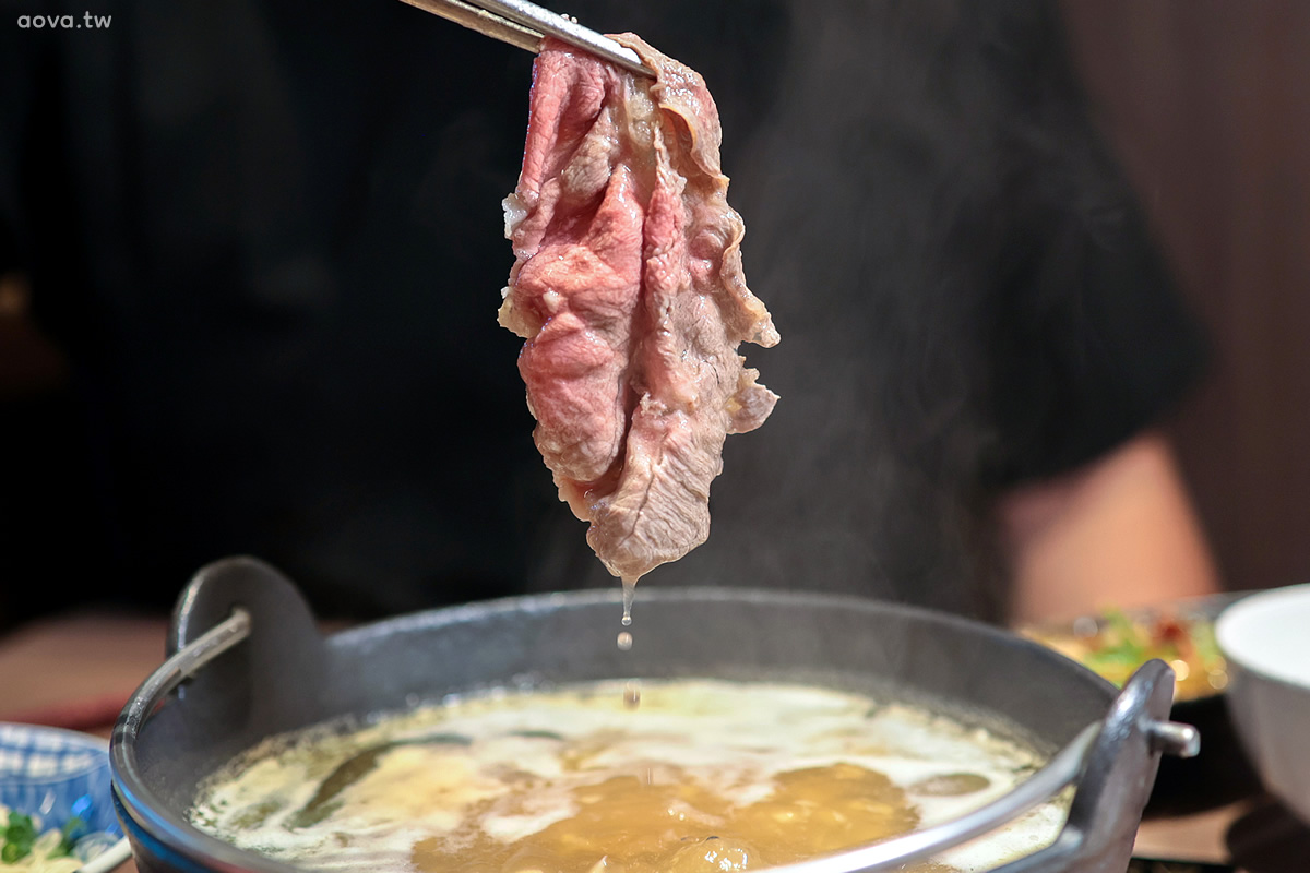 台北信義區火鍋【鼎楓寶島火鍋】ATT店主打爆香湯頭,多種食材自助吃到飽 - 第25張圖