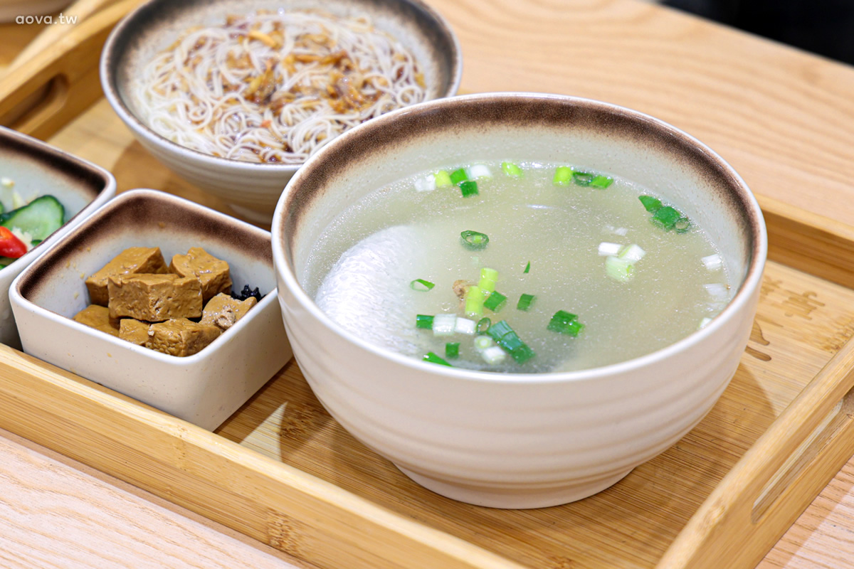 中和雞湯推薦【享雞湯】美味平價的雞湯專賣店,整碗雞腿肉超滿足 - 第18張圖