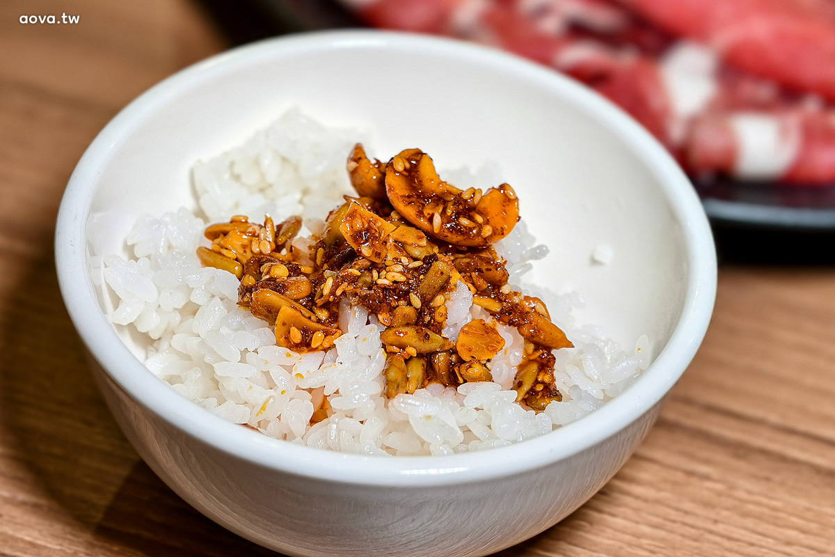 五仁辣麻果油、胡麻果油|宅配美食推薦,香辣堅果拌麵配飯超涮嘴 - 第2張圖