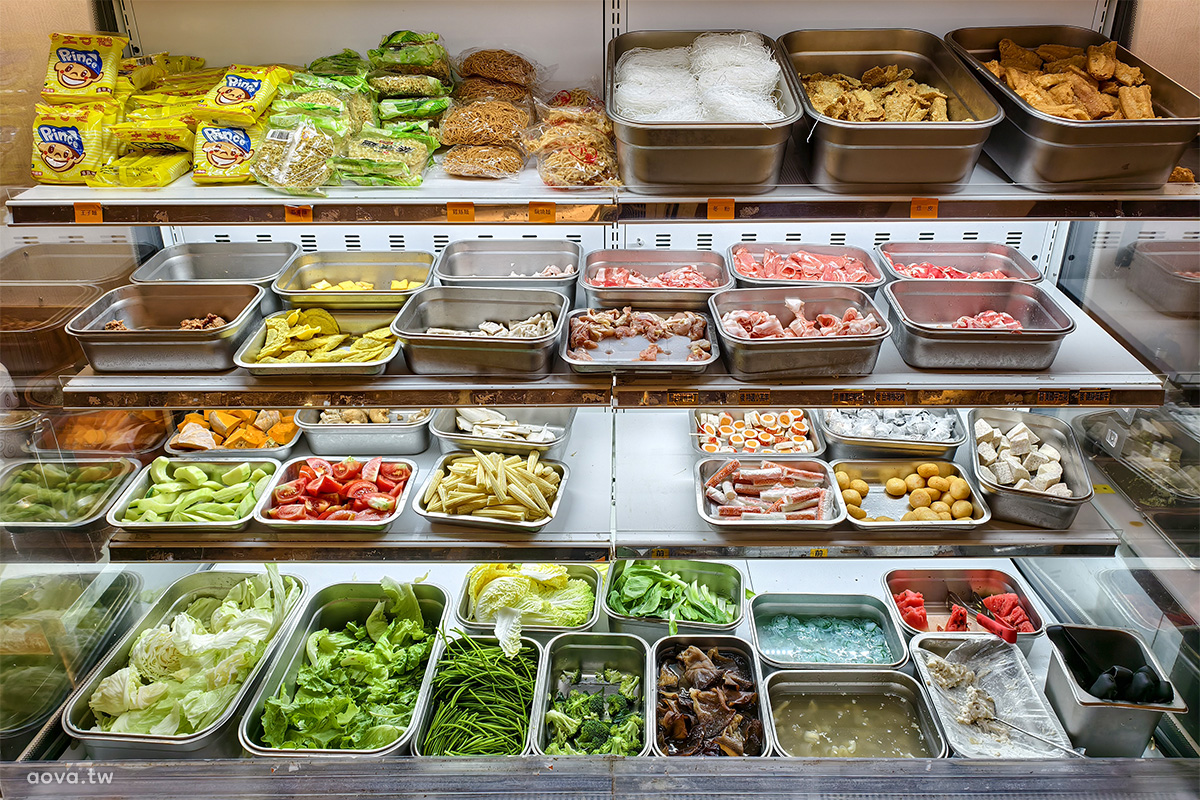 中和火鍋吃到飽|何家香香麻辣鴛鴦鍋399元六種肉品吃到飽,單人友善不加價 - 第9張圖