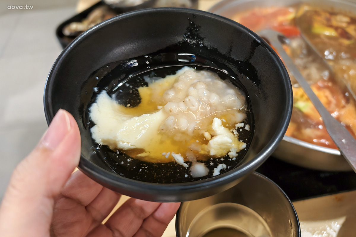 中和火鍋吃到飽|何家香香麻辣鴛鴦鍋399元六種肉品吃到飽,單人友善不加價 - 第16張圖