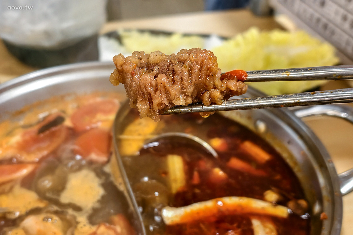 中和火鍋吃到飽|何家香香麻辣鴛鴦鍋399元六種肉品吃到飽,單人友善不加價 - 第28張圖