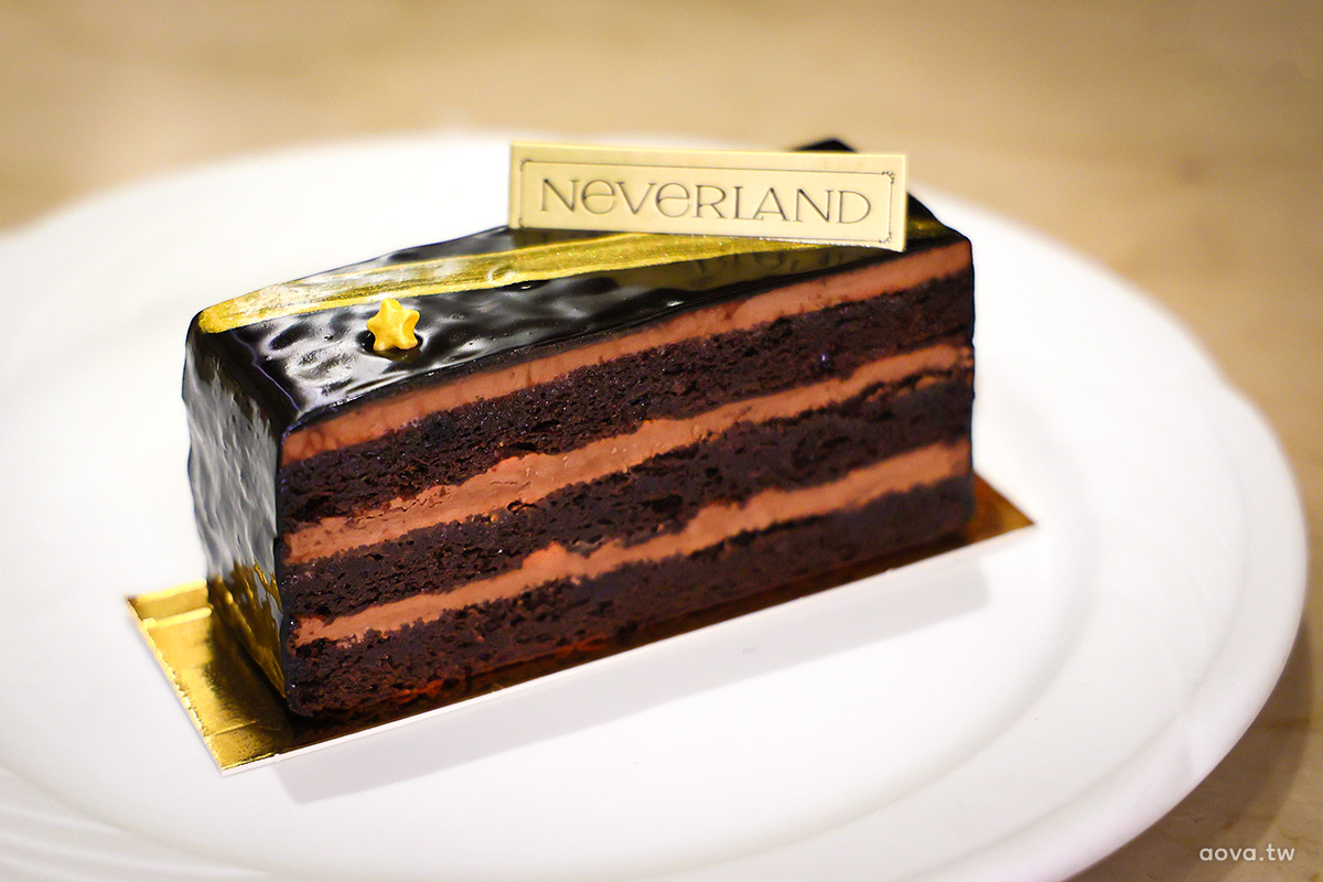 NEVERLAND Bakery Cafe｜台北南港義大利麵推薦，燉飯與甜點都好吃