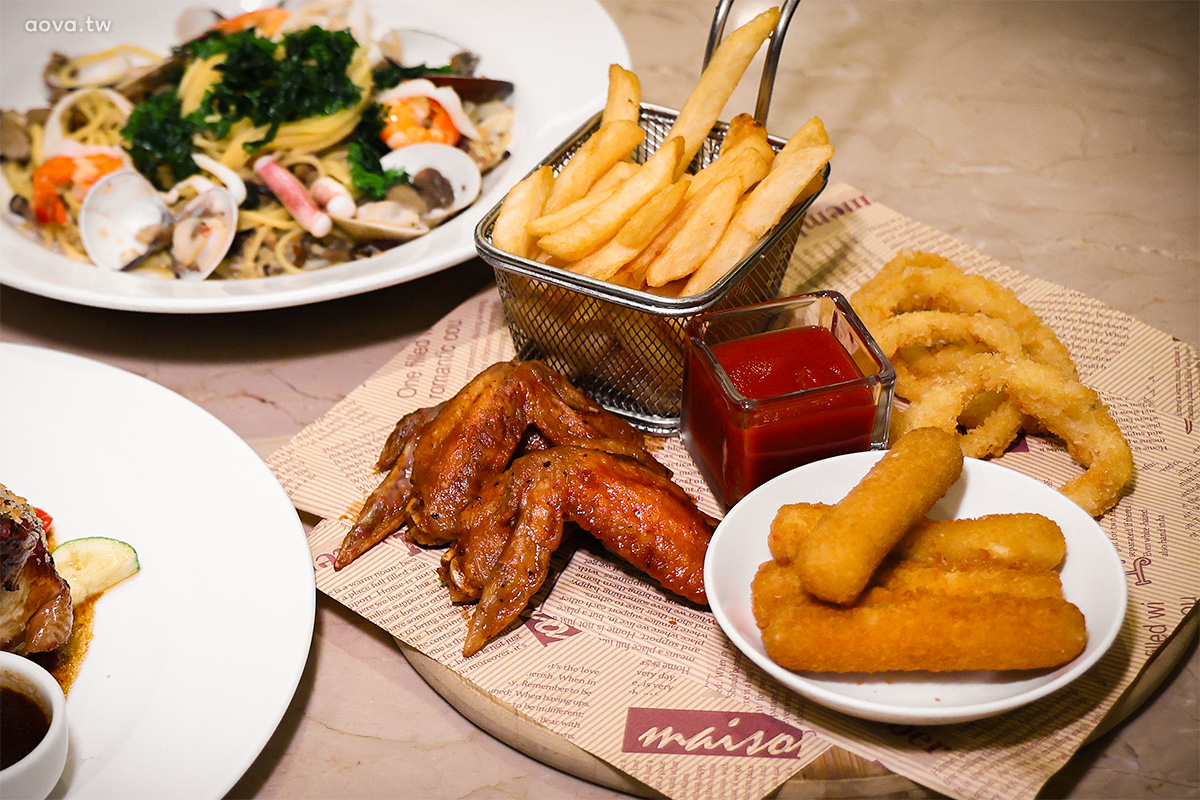 NEVERLAND Bakery Cafe｜台北南港義大利麵推薦，燉飯與甜點都好吃