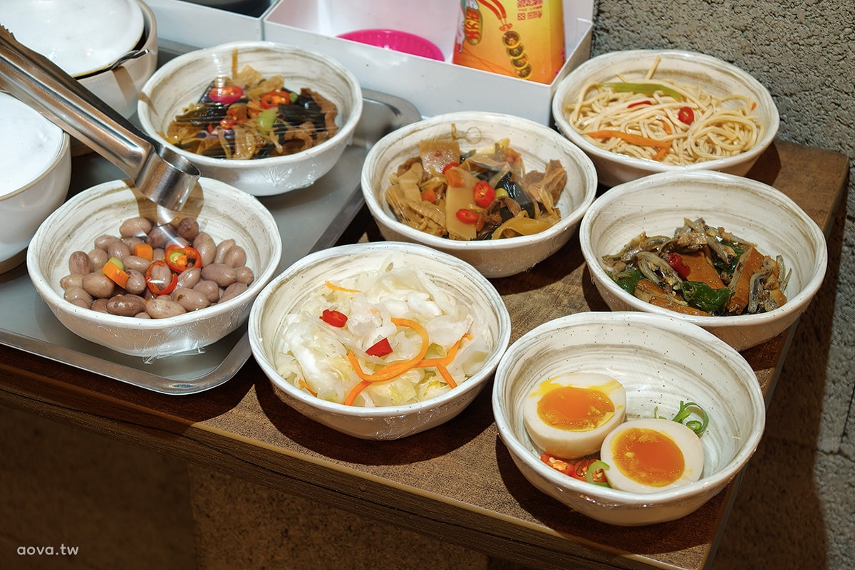 KCH牛肉麵|永和牛肉麵推薦,清香湯頭好吃Q彈麵條170元起 - 第4張圖 KCH牛肉麵|永和牛肉麵推薦,清香湯頭好吃Q彈麵條170元起