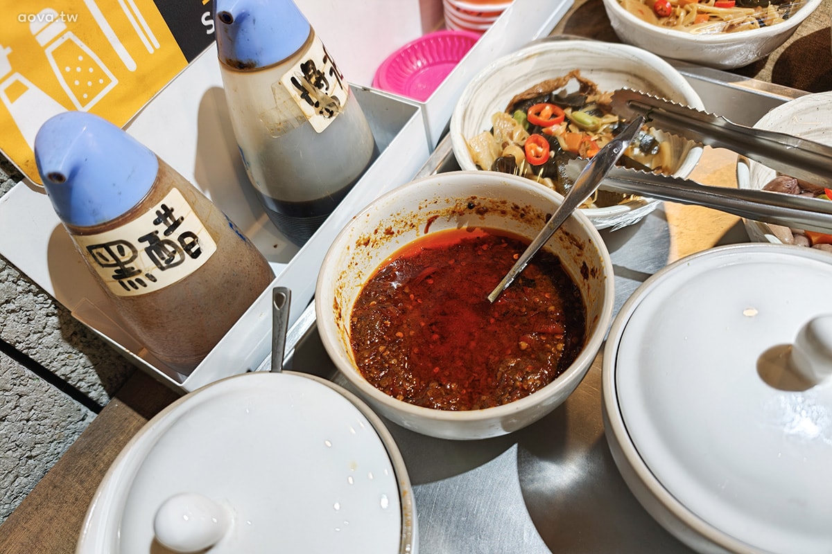 KCH牛肉麵|永和牛肉麵推薦,清香湯頭好吃Q彈麵條170元起 - 第3張圖 KCH牛肉麵|永和牛肉麵推薦,清香湯頭好吃Q彈麵條170元起