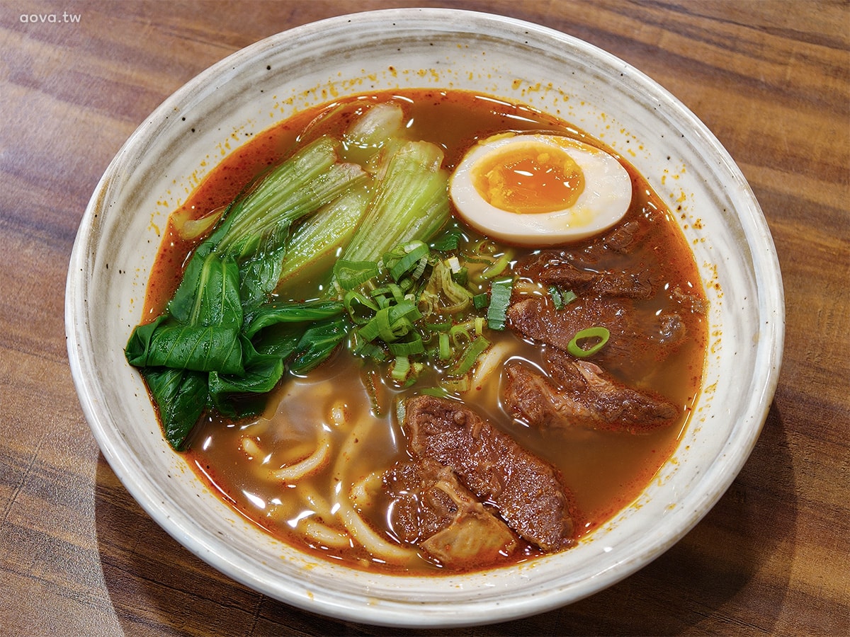 KCH牛肉麵|永和牛肉麵推薦,清香湯頭好吃Q彈麵條170元起 - 第7張圖 KCH牛肉麵|永和牛肉麵推薦,清香湯頭好吃Q彈麵條170元起