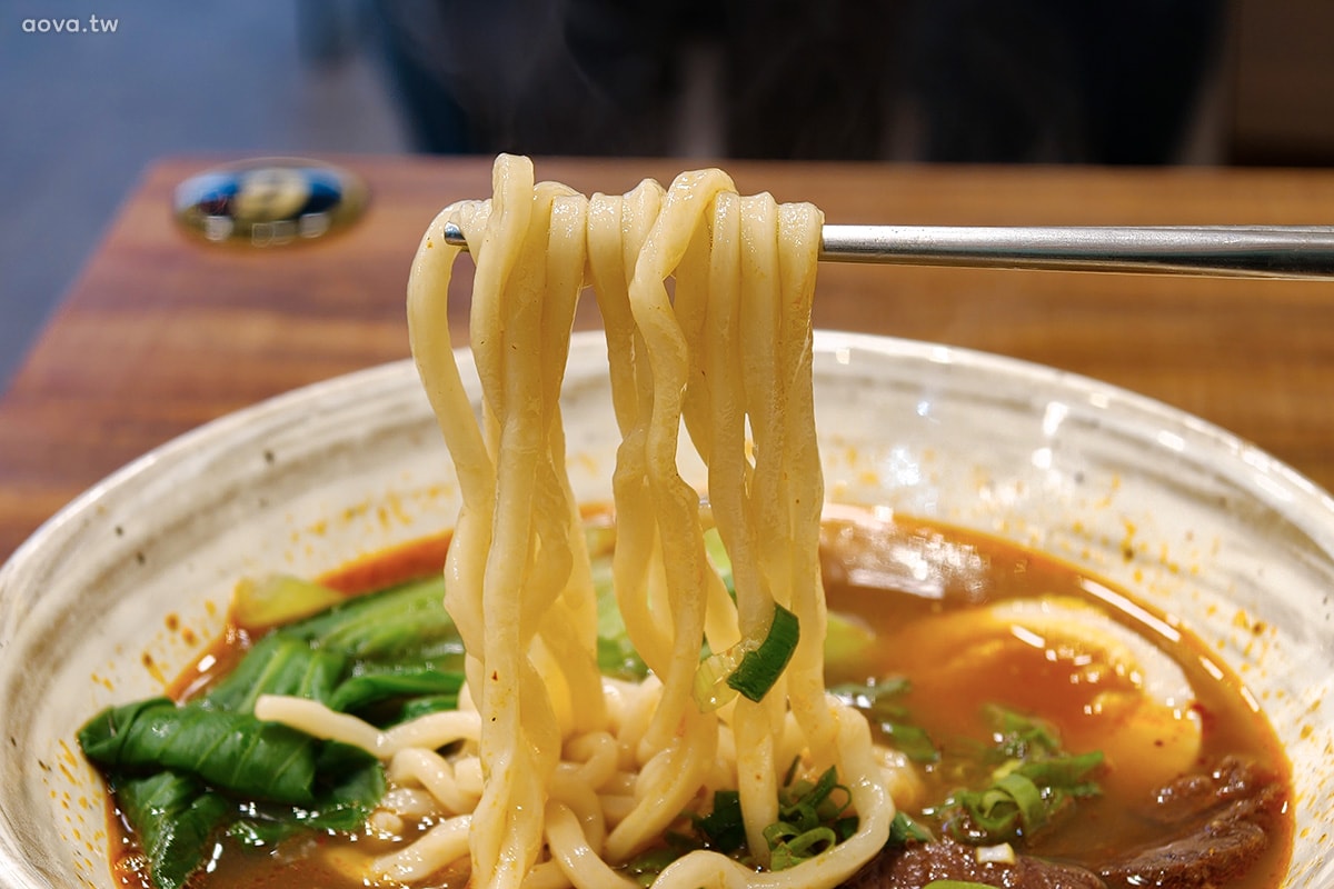 KCH牛肉麵|永和牛肉麵推薦,清香湯頭好吃Q彈麵條170元起 - 第11張圖 KCH牛肉麵|永和牛肉麵推薦,清香湯頭好吃Q彈麵條170元起