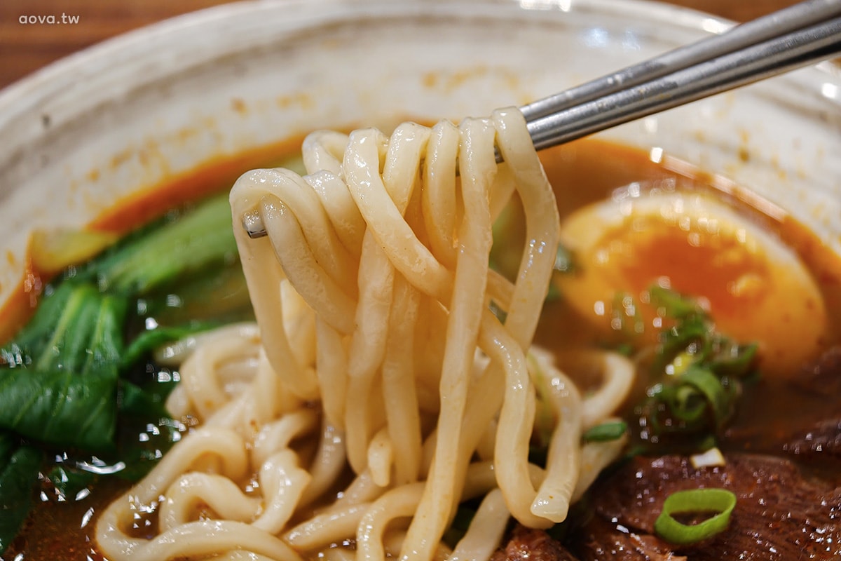 KCH牛肉麵|永和牛肉麵推薦,清香湯頭好吃Q彈麵條170元起 - 第12張圖 KCH牛肉麵|永和牛肉麵推薦,清香湯頭好吃Q彈麵條170元起