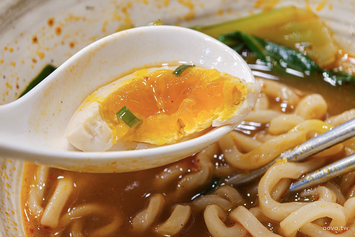KCH牛肉麵|永和牛肉麵推薦,清香湯頭好吃Q彈麵條170元起 - 第13張圖 KCH牛肉麵|永和牛肉麵推薦,清香湯頭好吃Q彈麵條170元起