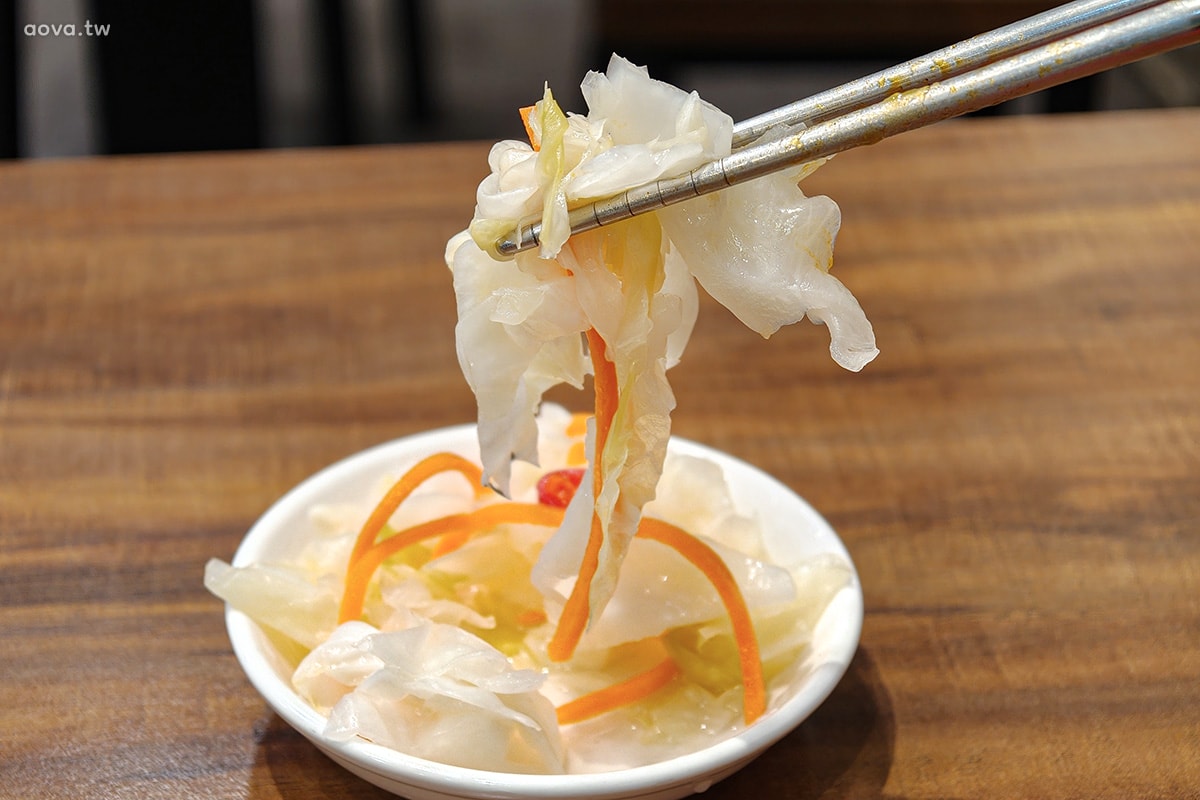 KCH牛肉麵|永和牛肉麵推薦,清香湯頭好吃Q彈麵條170元起 - 第14張圖 KCH牛肉麵|永和牛肉麵推薦,清香湯頭好吃Q彈麵條170元起