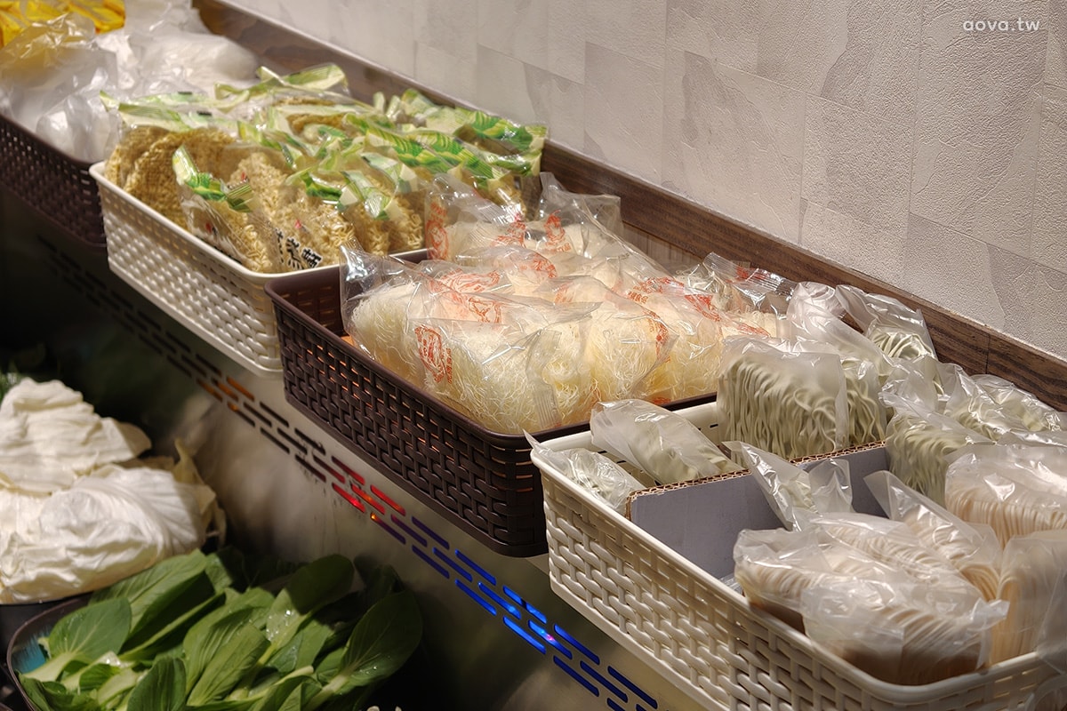 肉出微笑涮涮鍋|永和火鍋套餐348元起享蔬菜自助吧吃到飽 - 第8張圖 肉出微笑涮涮鍋|永和火鍋套餐348元起享蔬菜自助吧吃到飽