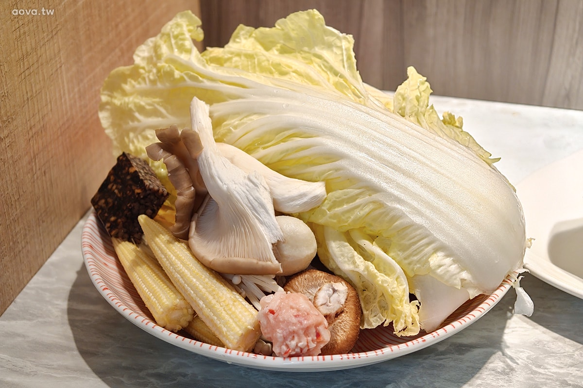 肉出微笑涮涮鍋|永和火鍋套餐348元起享蔬菜自助吧吃到飽 - 第14張圖 肉出微笑涮涮鍋|永和火鍋套餐348元起享蔬菜自助吧吃到飽