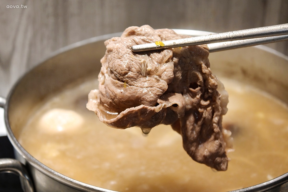 肉出微笑涮涮鍋|永和火鍋套餐348元起享蔬菜自助吧吃到飽 - 第19張圖 肉出微笑涮涮鍋|永和火鍋套餐348元起享蔬菜自助吧吃到飽