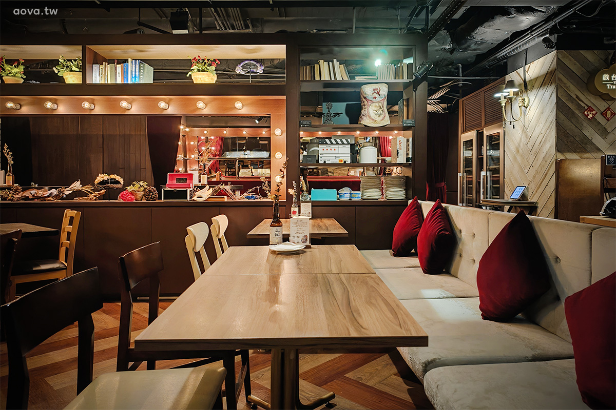 戲台酒館｜台北特色餐酒館推薦，捷運中正紀念堂站餐廳、國家兩廳院餐廳、爵士音樂餐廳