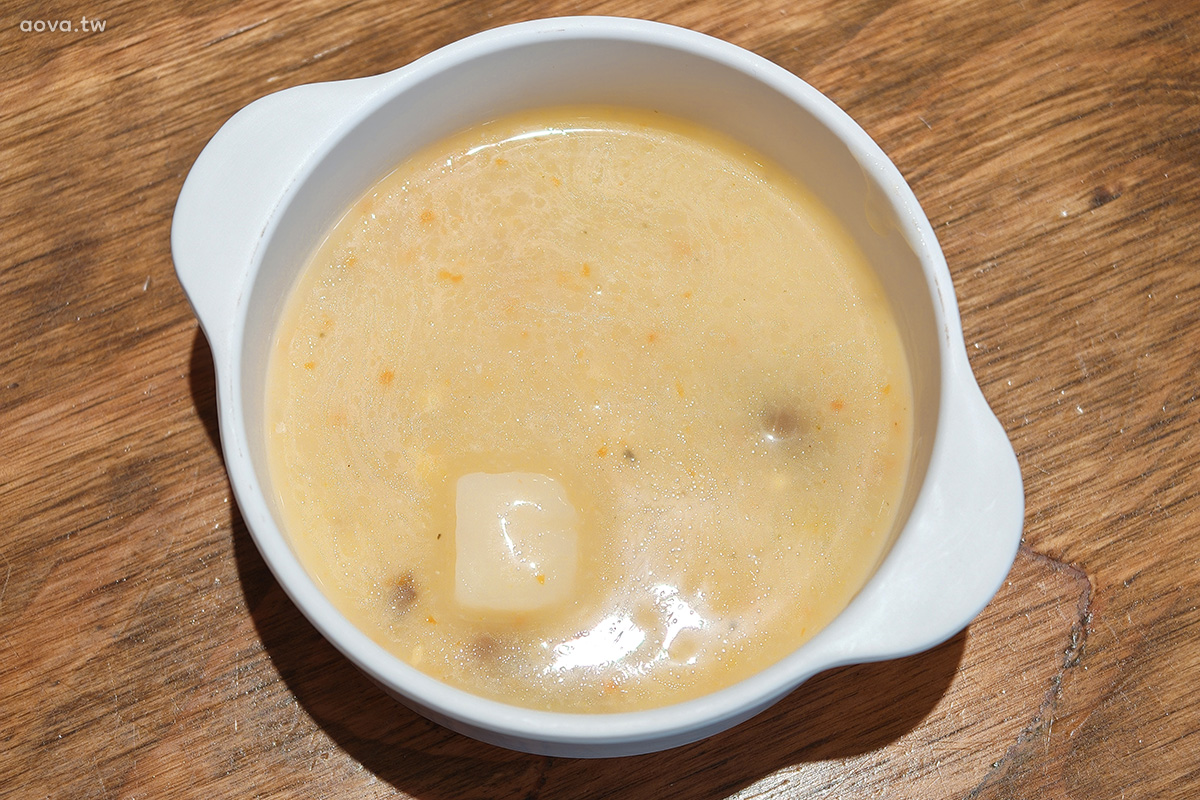 中和牛排推薦【知名度牛排】高溫岩燒板腱牛排，300元起享簡單自助吧
