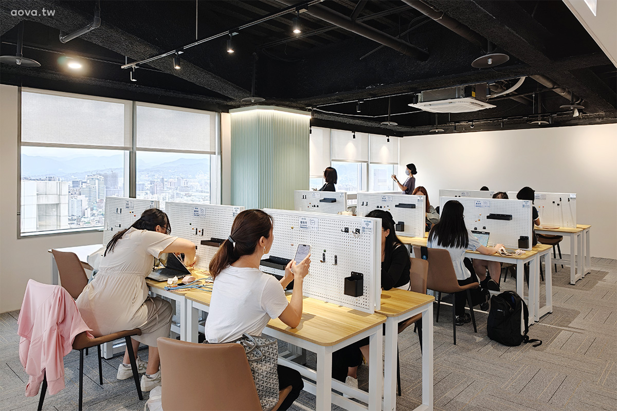 台北共享辦公空間推薦【GoWork 窩客商務中心 】江翠分館35樓絕美景觀、夜貓族友善 - 第10張圖 台北共享辦公空間推薦【GoWork 窩客商務中心 】江翠分館35樓絕美景觀、夜貓族友善